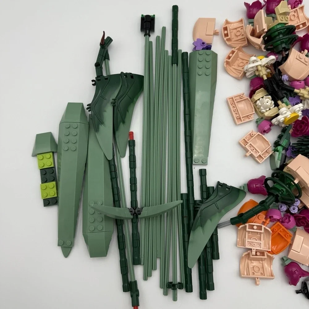 LEGO Flower Bouquet 10280 Botanical *Incomplete* No Extras No Manual No Box - Picture 5 of 6